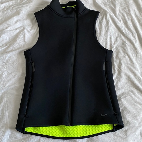 Nike Therma-fit Vest - Picture 1 of 8